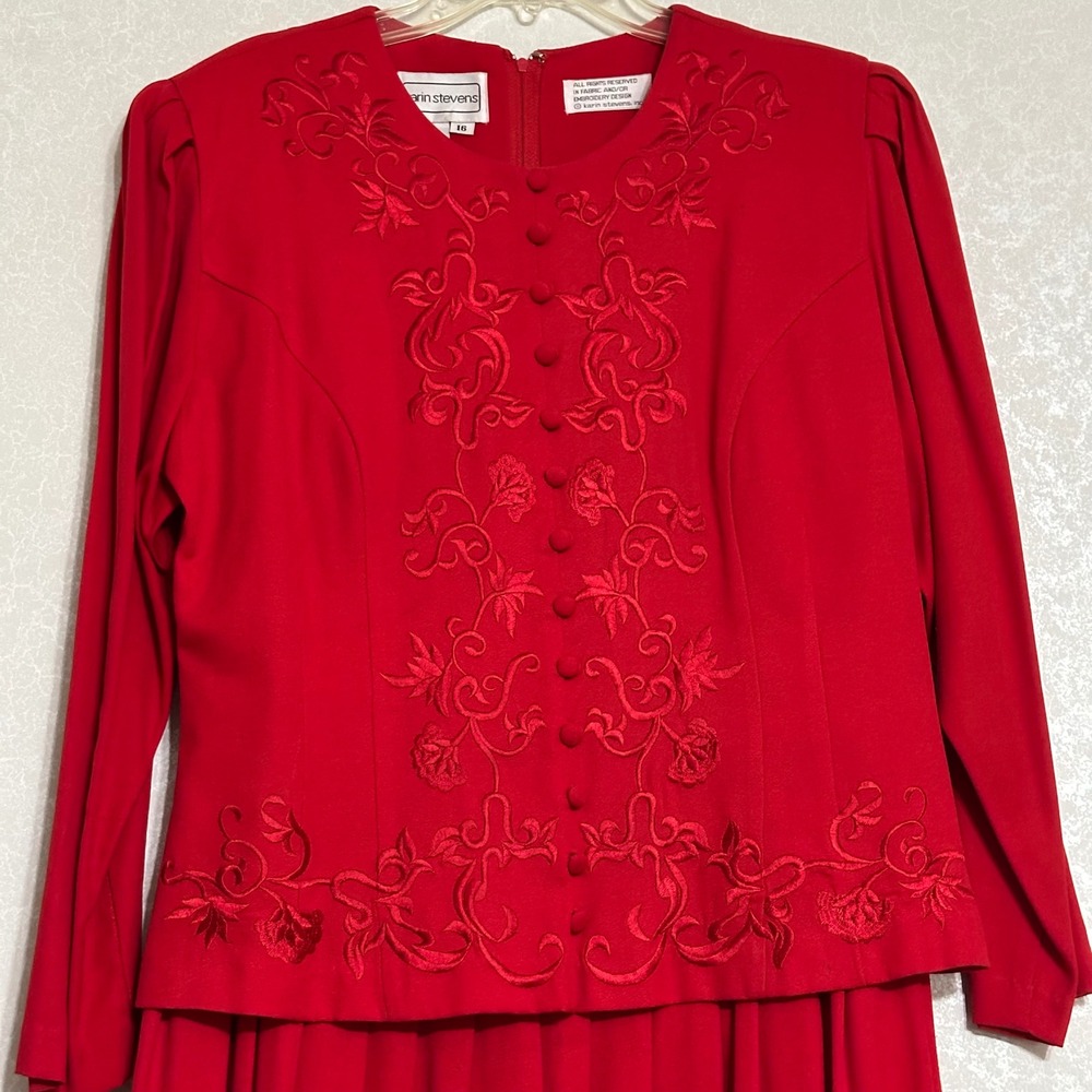 Red Long Sleeve Embroidered Dress